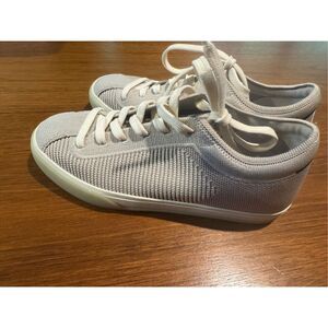 Rothy’s Lace Up Sneaker with green accent